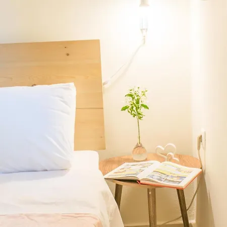 Blue Iris: Stylish Apartment Just 10 Minutes Walk From Old Town Chania Chania  Buitenkant foto