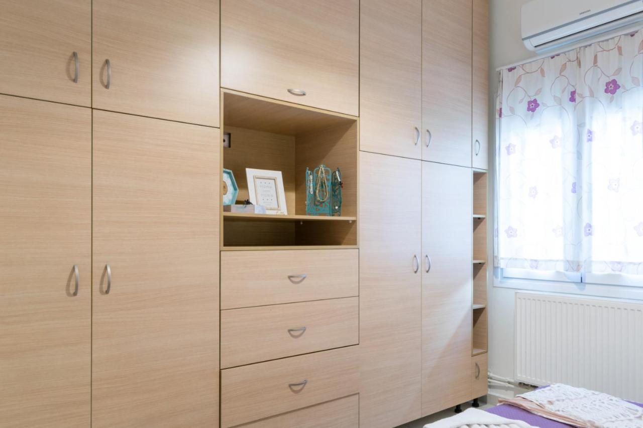 Blue Iris: Stylish Just 10 Minutes Walk From Old Town Chania Apartament